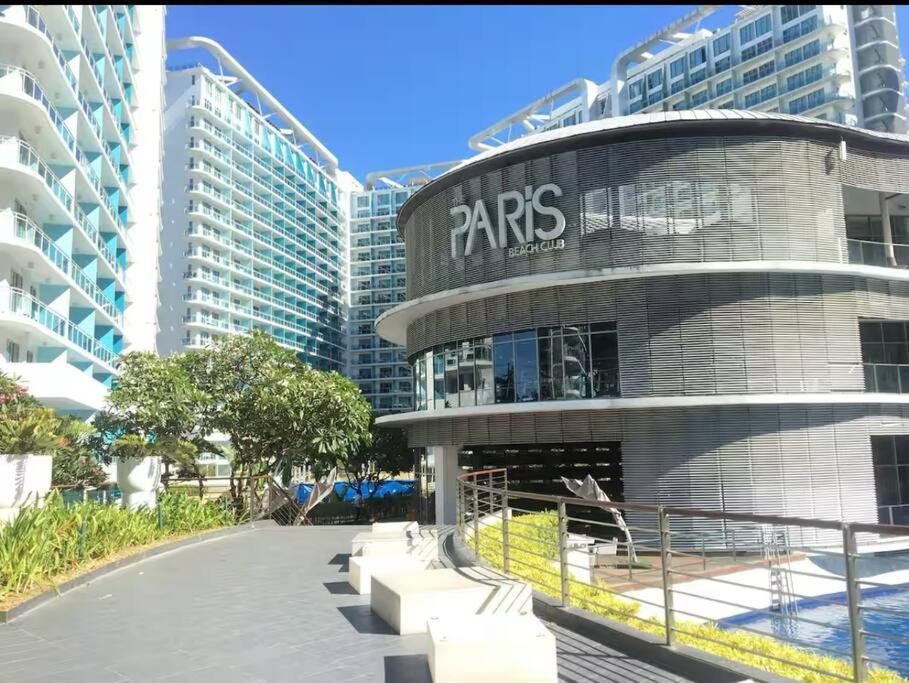 2 Bedrooms Penthouse In Azure Paranaque