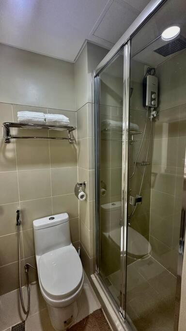 1br Skyview Serenity Fame Apartment