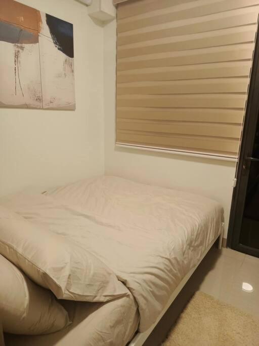Apartment Candid By Arl Manila