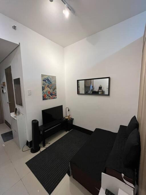 Kc's Crib - 1br Unit At Fame Mandaluyong *