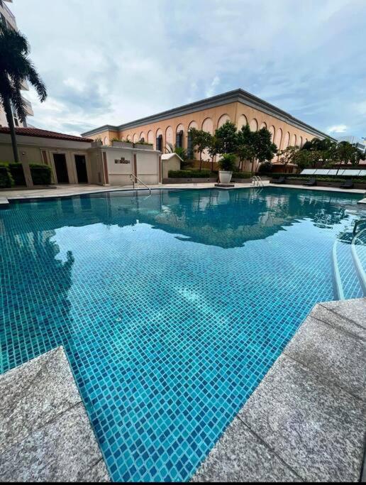 Apartment Venice Luxury Residences Taguig *