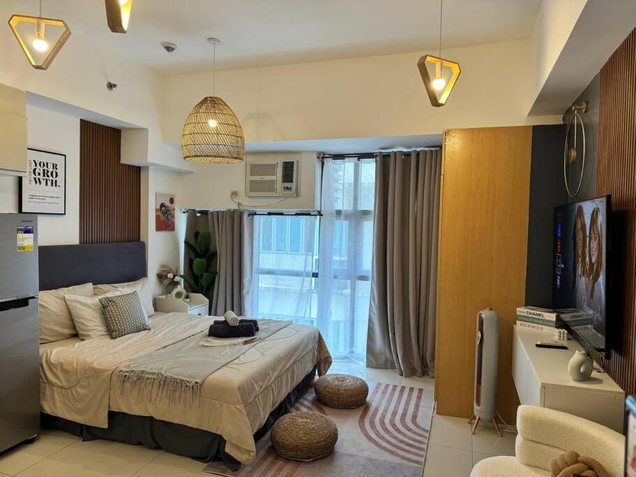 Unit Mckinley Hill Taguig Cd21h *