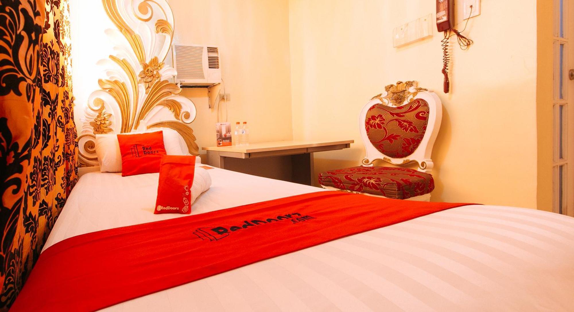 Reddoorz At Venetian Hotel 2*