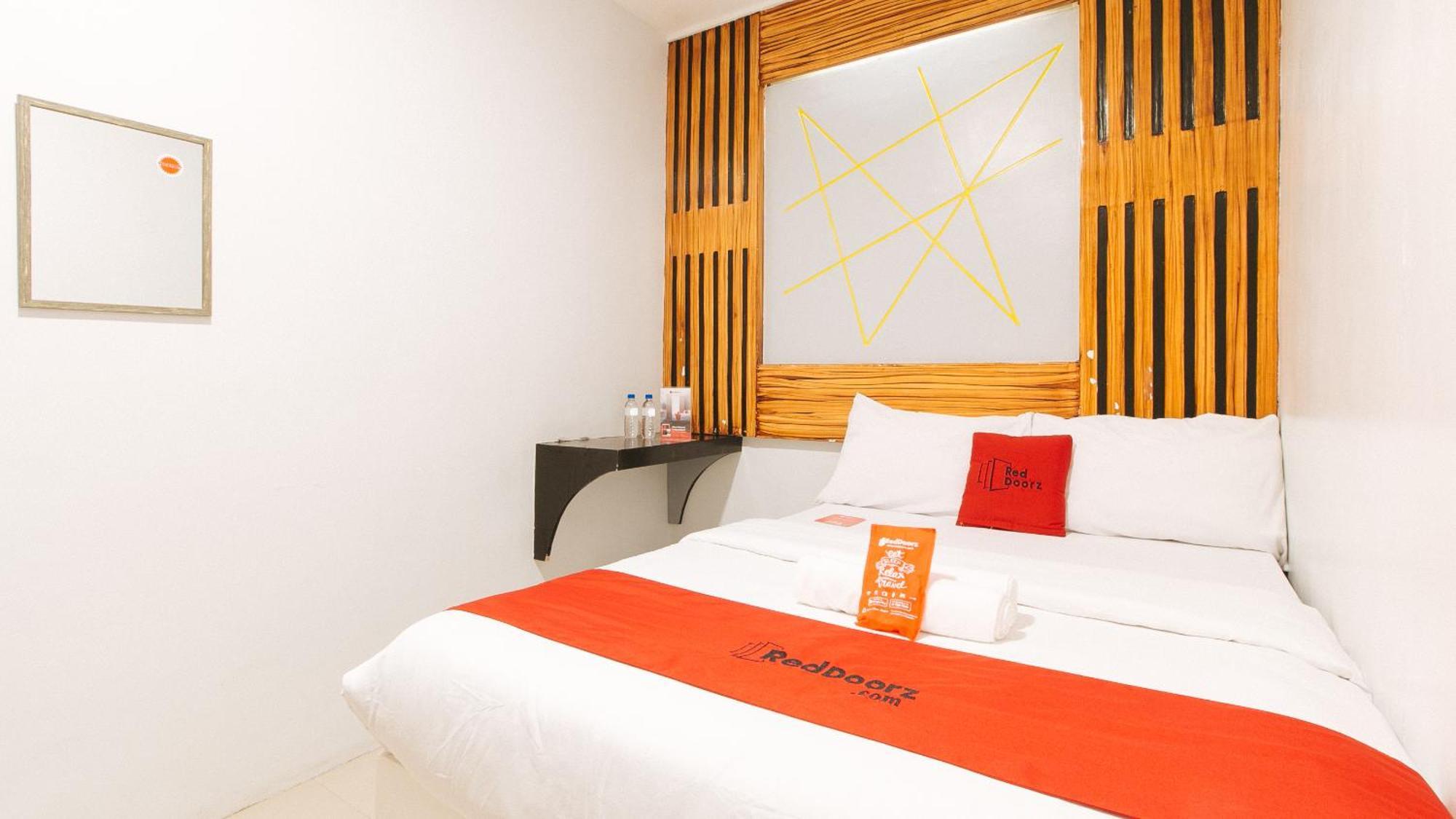 Hotel Reddoorz Near Quiapo Church