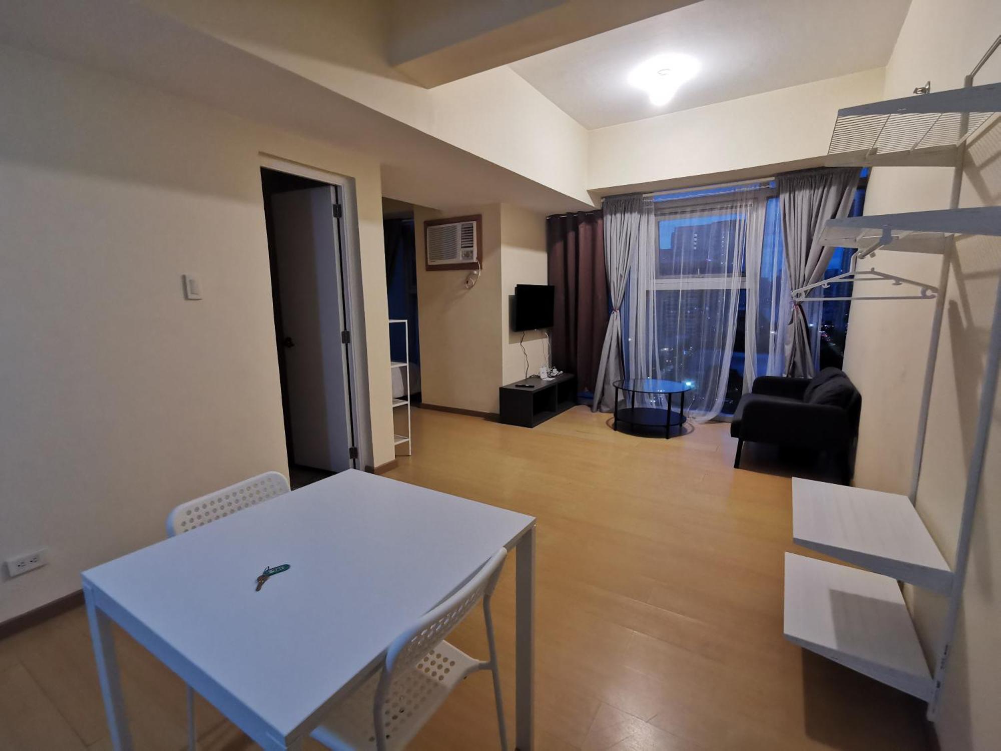 Apartment Caleze At Avant At The Bgc Manila