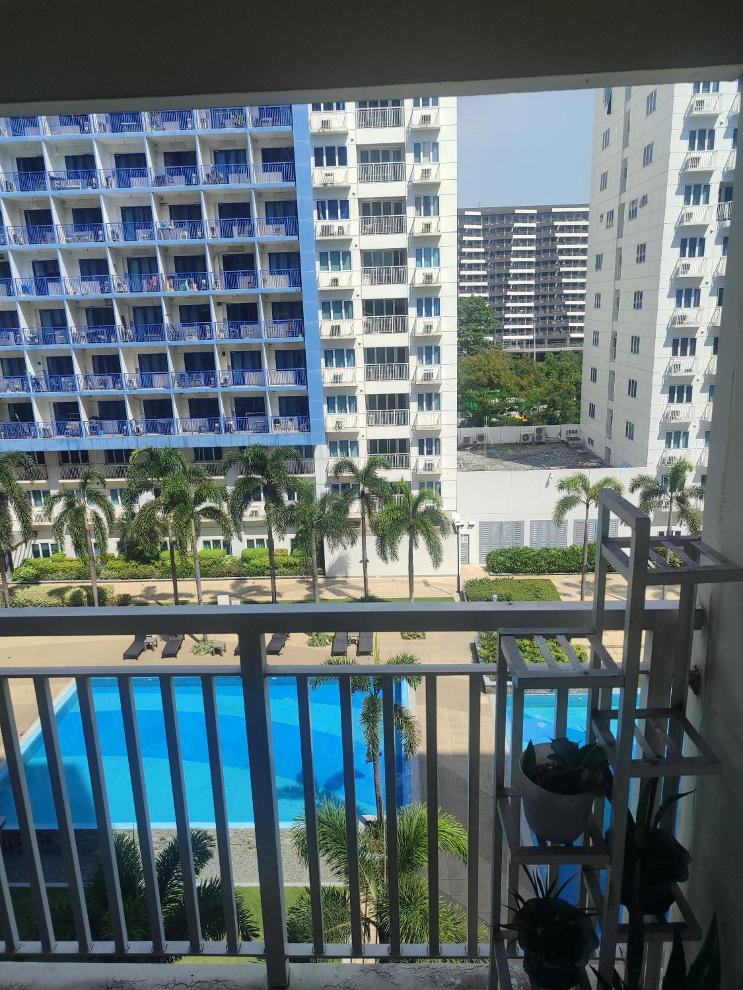 Apartment 2 Bedroom Staycation Infront Of Moa, Arena , Smx, Moa, Near Picc, Dfa Macapagal, World Trade, Star City, Ayala Mall, & Naia Sea Residences Tower A Manila