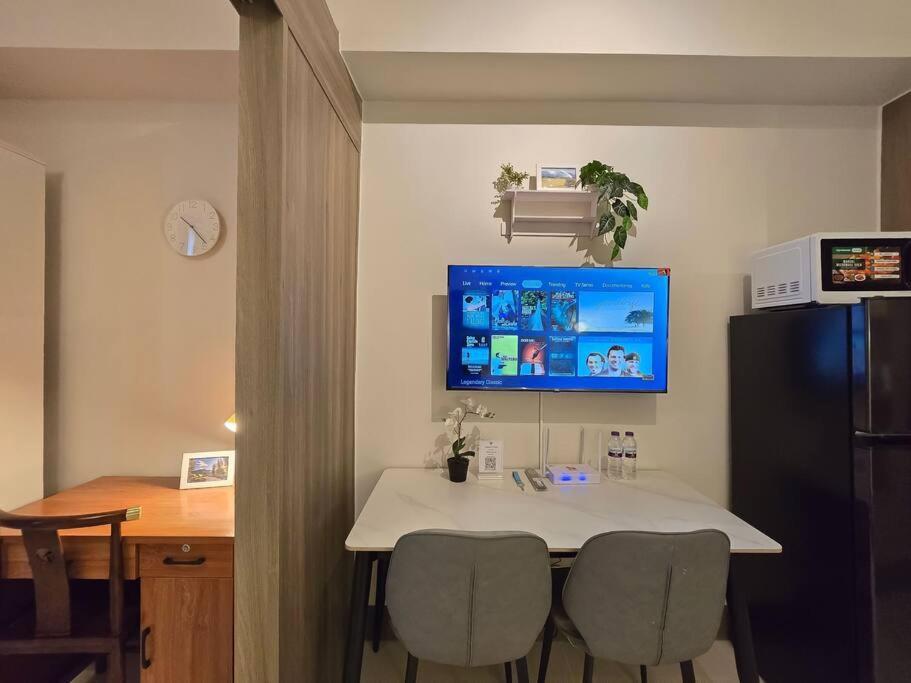 1br Unit Condotel W Balcony Fame Residences #fm57