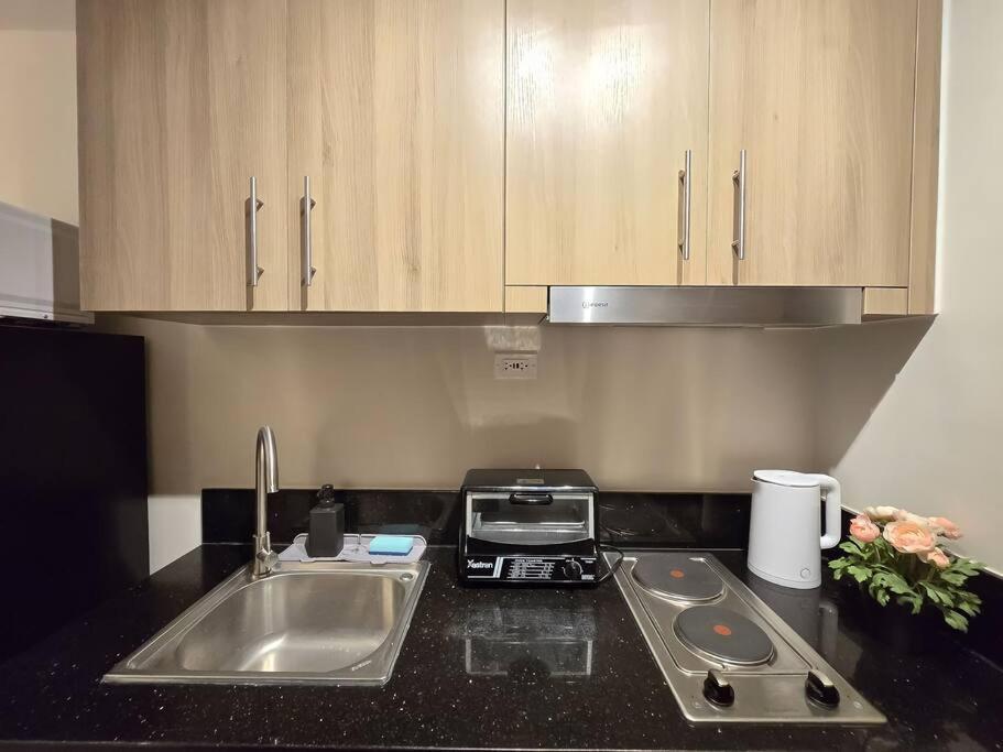 1br Unit Condotel W Balcony Fame Residences #fm57 Apartment