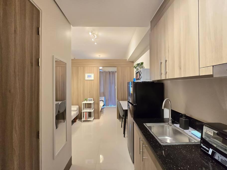 1br Unit Condotel W Balcony Fame Residences #fm57 Apartment *