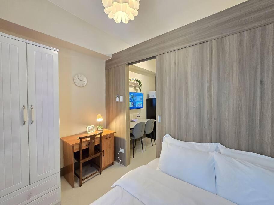 1br Unit Condotel W Balcony Fame Residences #fm57 Apartment Manila