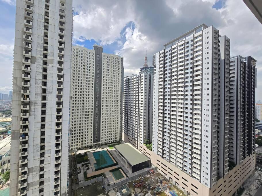 1br Unit Condotel W Balcony Fame Residences #fm57 Apartment