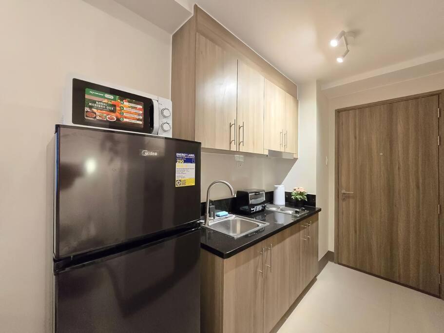 Apartment 1br Unit Condotel W Balcony Fame Residences #fm57