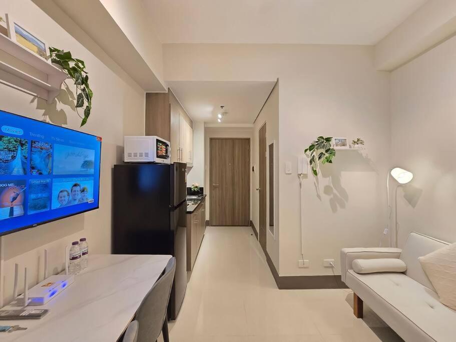 1br Unit Condotel W Balcony Fame Residences #fm57