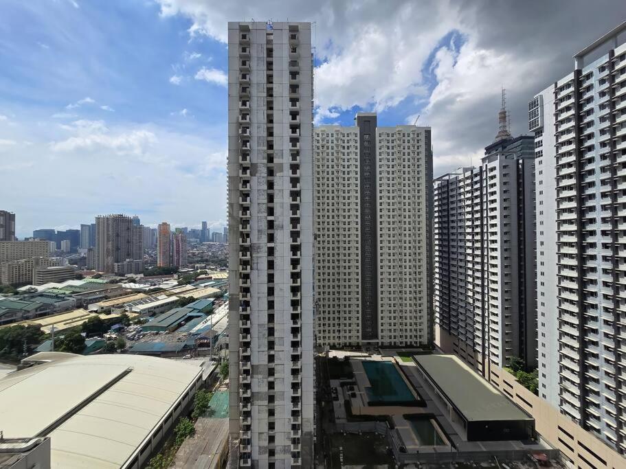 Apartment 1br Unit Condotel W Balcony Fame Residences #fm57 Manila