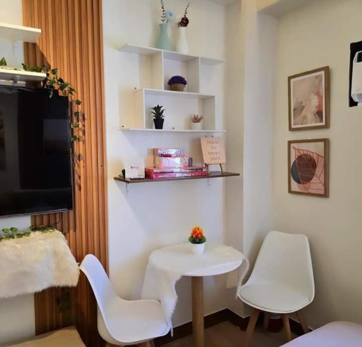 Apartment Trees Residences Tower 17 *