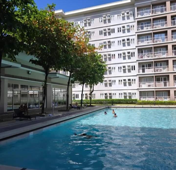 Apartment Trees Residences Tower 17