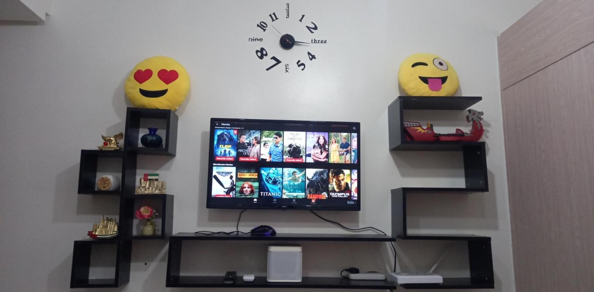 1 Bedroom With Free Wifi And Netflix In Trees Residences Apartment Manila
