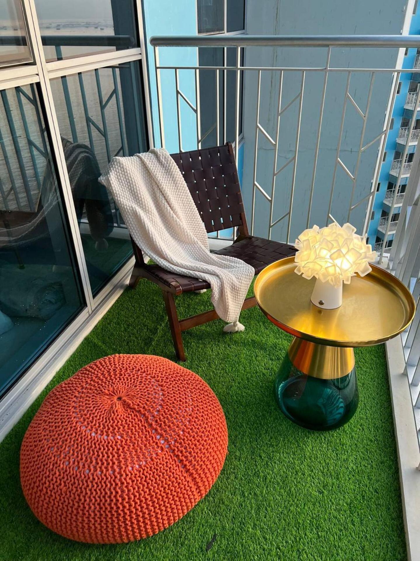 Luxurious 1 Bedroom Facing Bay Sunset Nearby Okada Moa Solaire Ayala Malls Apartment *