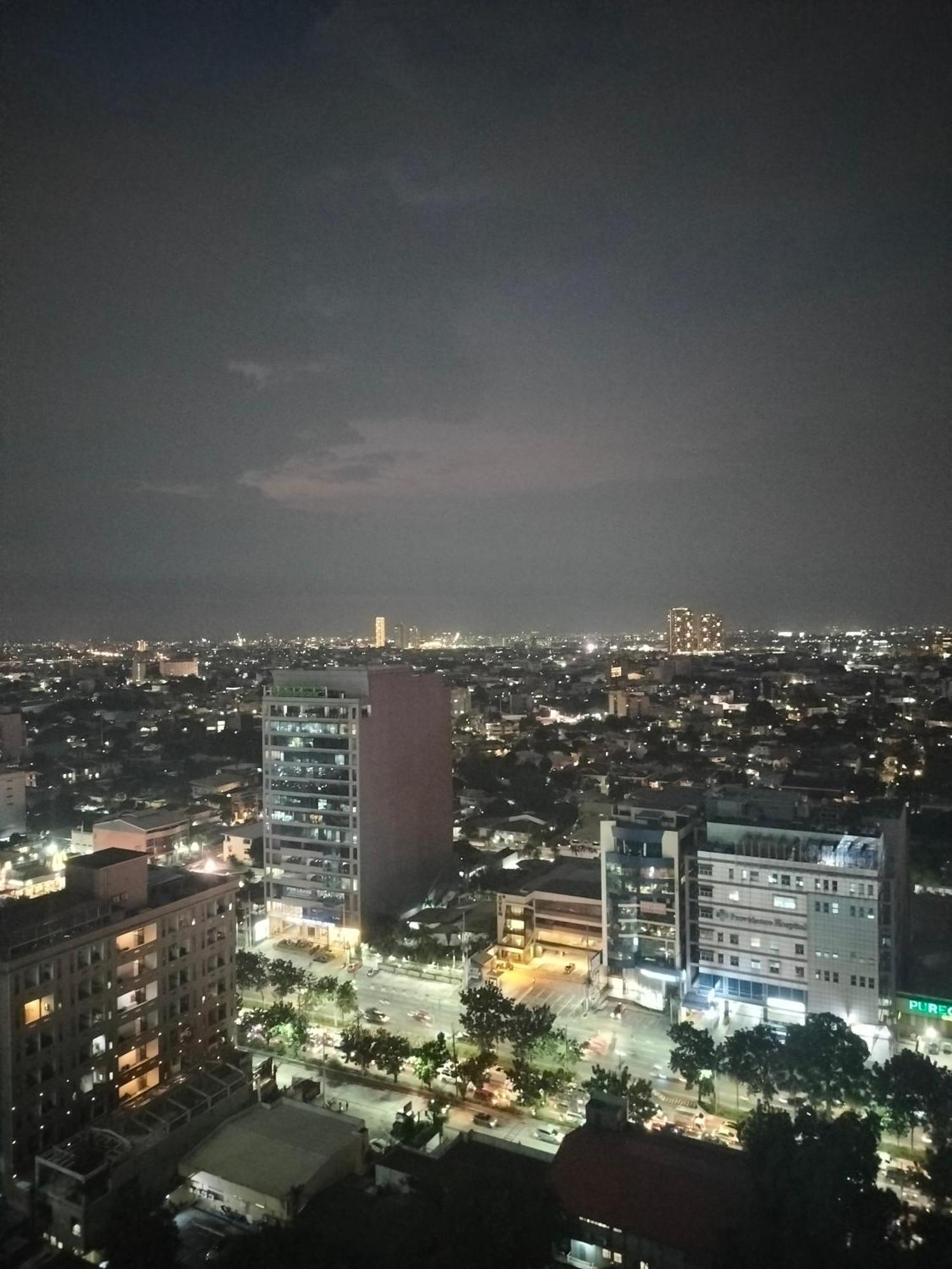 Mplace Staycation 2727 Tower D Manila