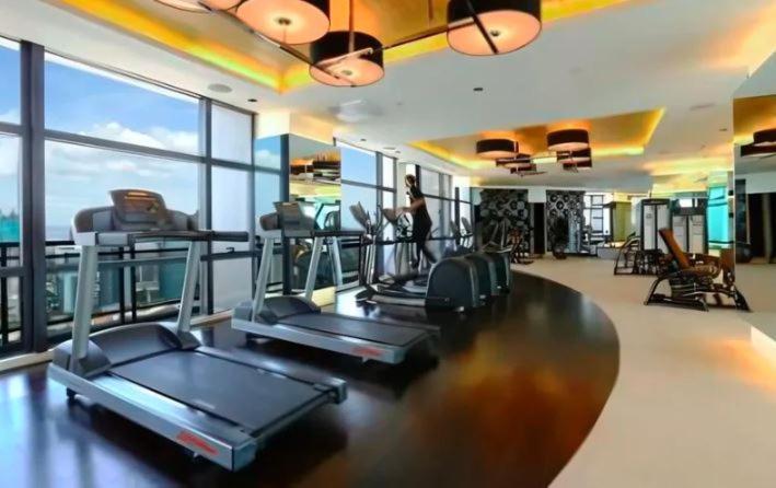 Apartment Gramercy Century Makati