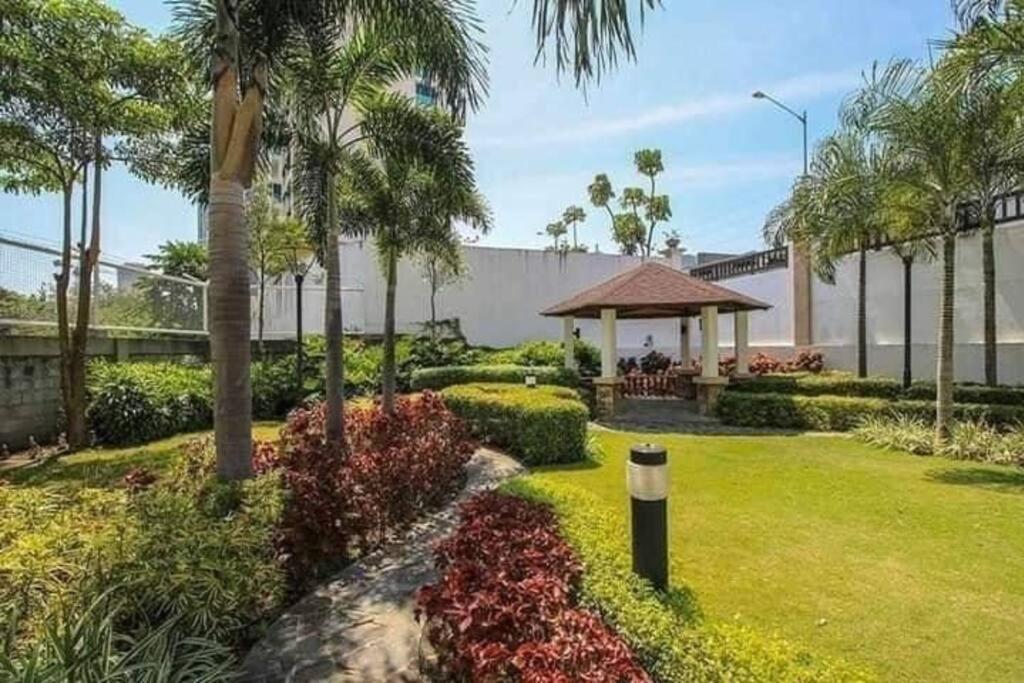 In Alabang Muntinlupa Apartment *