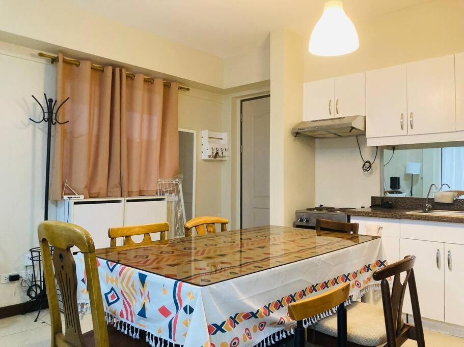 Cozy 3 Bedroom Staycation Near Bgc Makati Airport