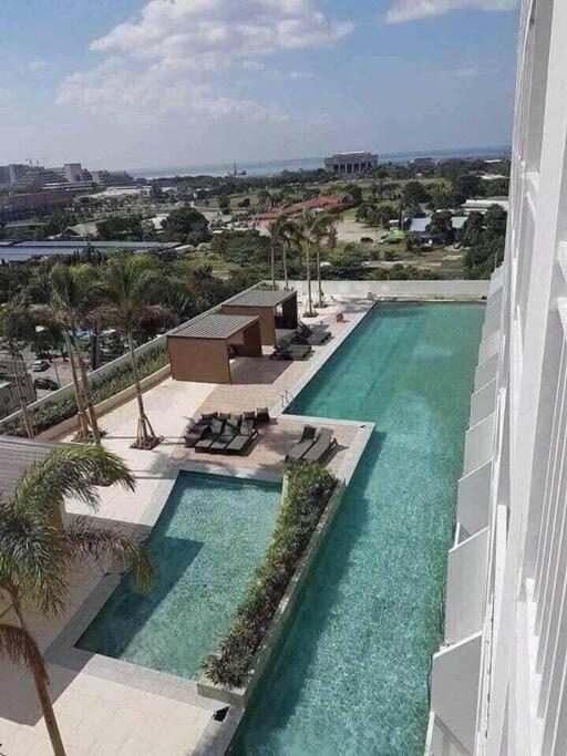 Breeze Residences 26th Floor Holiday home