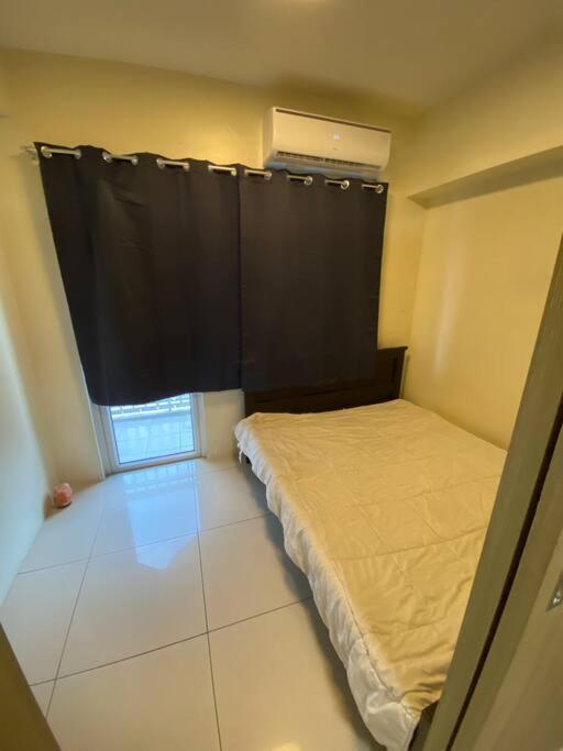 Breeze Residences 26th Floor Manila