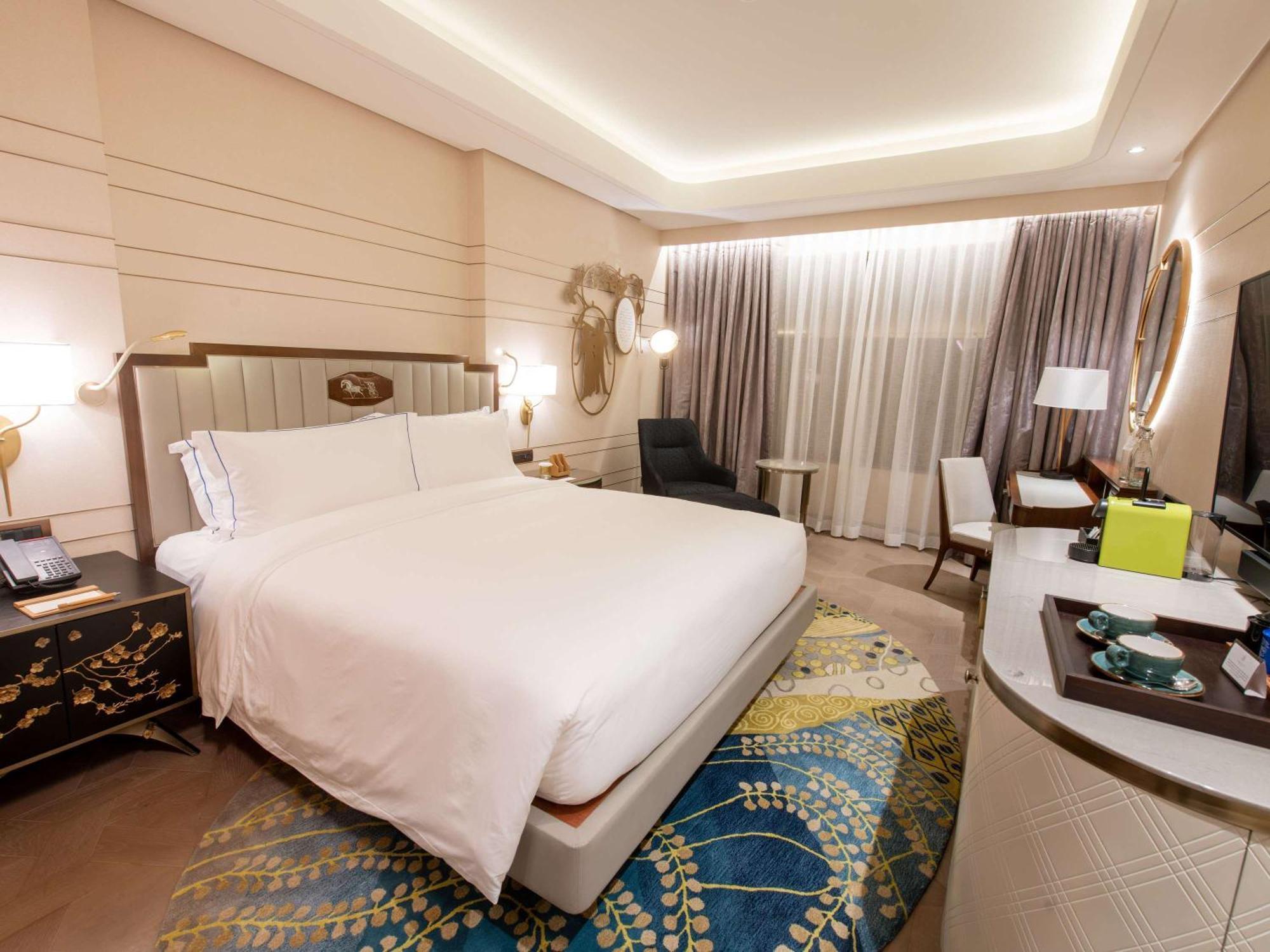 Admiral - Mgallery Manila