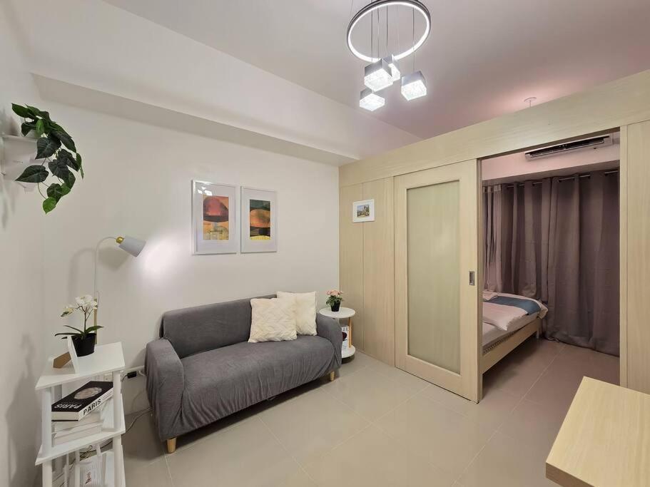1br Condotel W Balcony Sm Light Residences #lt08 Manila