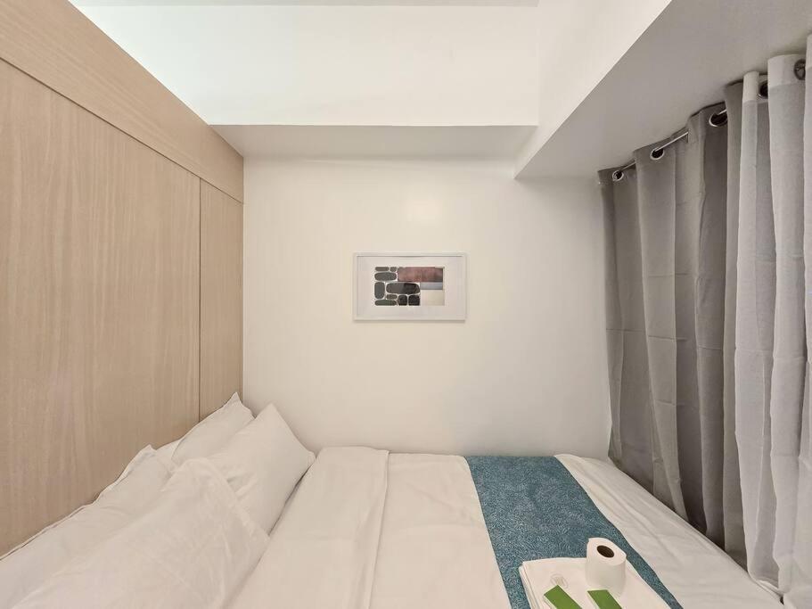 1br Condotel W Balcony Sm Light Residences #lt08 Apartment *