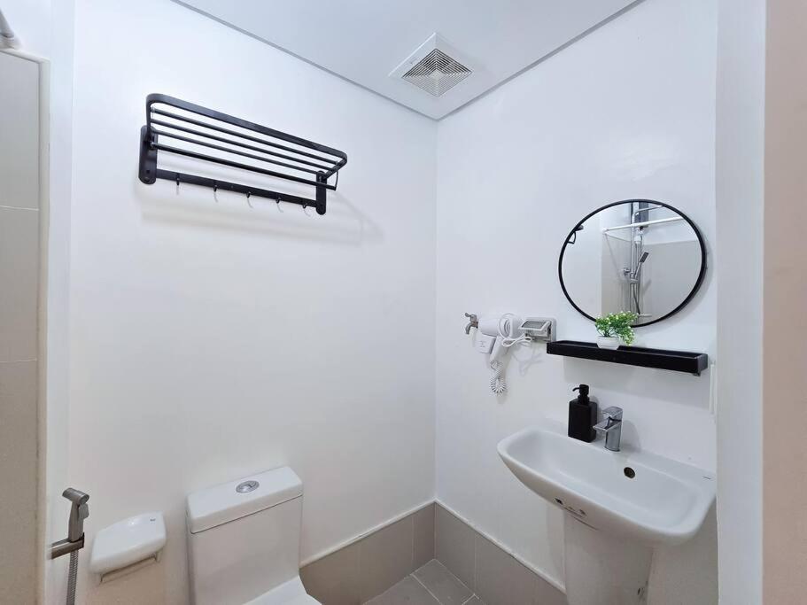 1br Condotel W Balcony Sm Light Residences #lt08 Apartment *