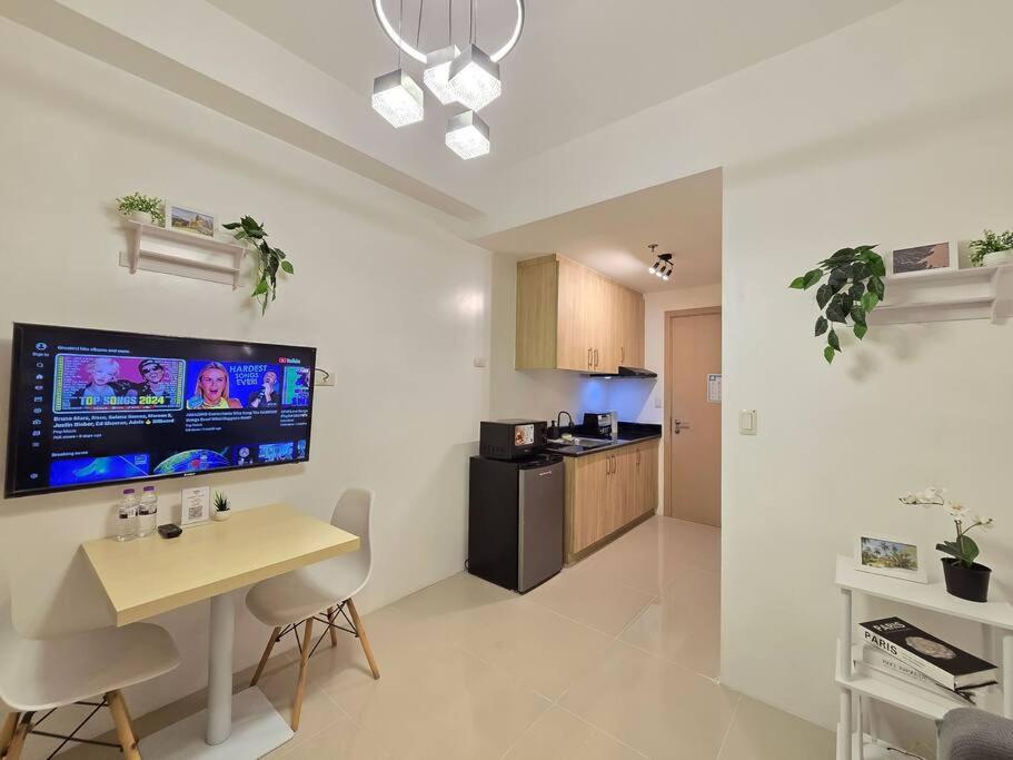 1br Condotel W Balcony Sm Light Residences #lt08 Manila