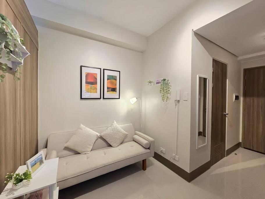 1br Condotel With Balcony At Fame Residences #fm59 Apartment *