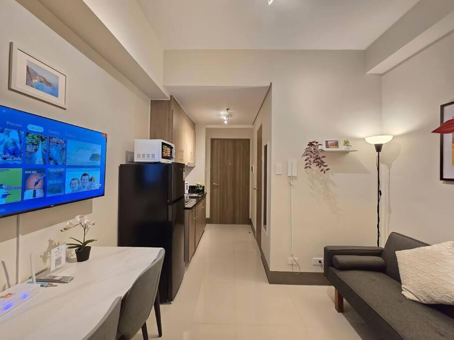1br Unit Condotel W Balcony Fame Residences #fm58 Apartamento
