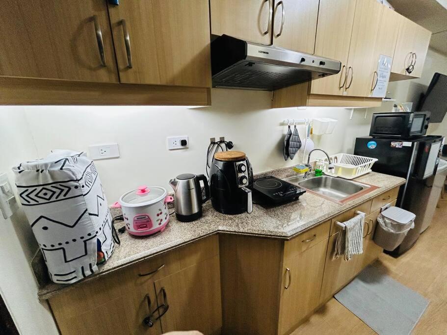 1br Calathea Place Nr Airport, Netflix,50mbps Wifi *