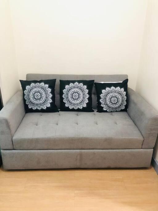 Apartment 1br Calathea Place Nr Airport, Netflix,50mbps Wifi *
