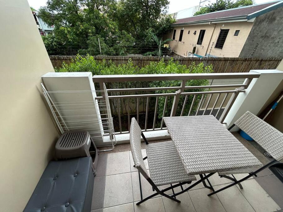 1br Calathea Place Nr Airport, Netflix,50mbps Wifi *