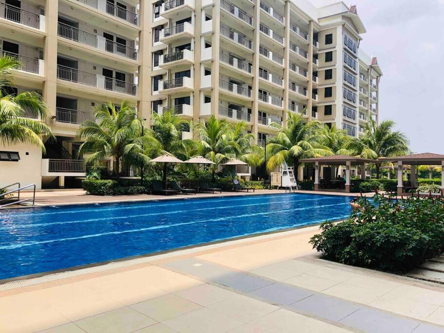 1br Calathea Place Nr Airport, Netflix,50mbps Wifi *