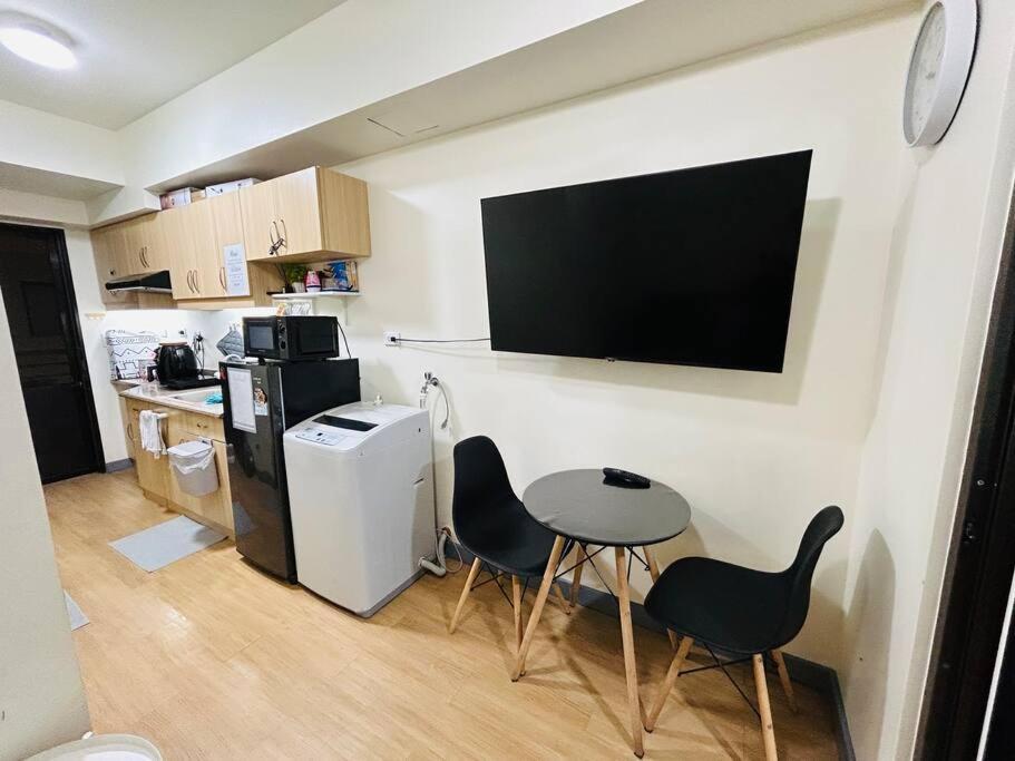 1br Calathea Place Nr Airport, Netflix,50mbps Wifi *