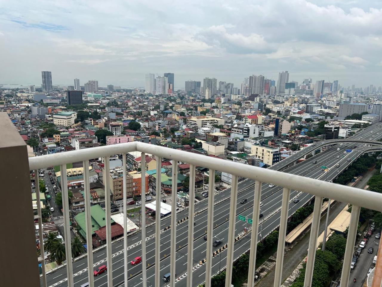 Apartment 2301 Jazz View Manila