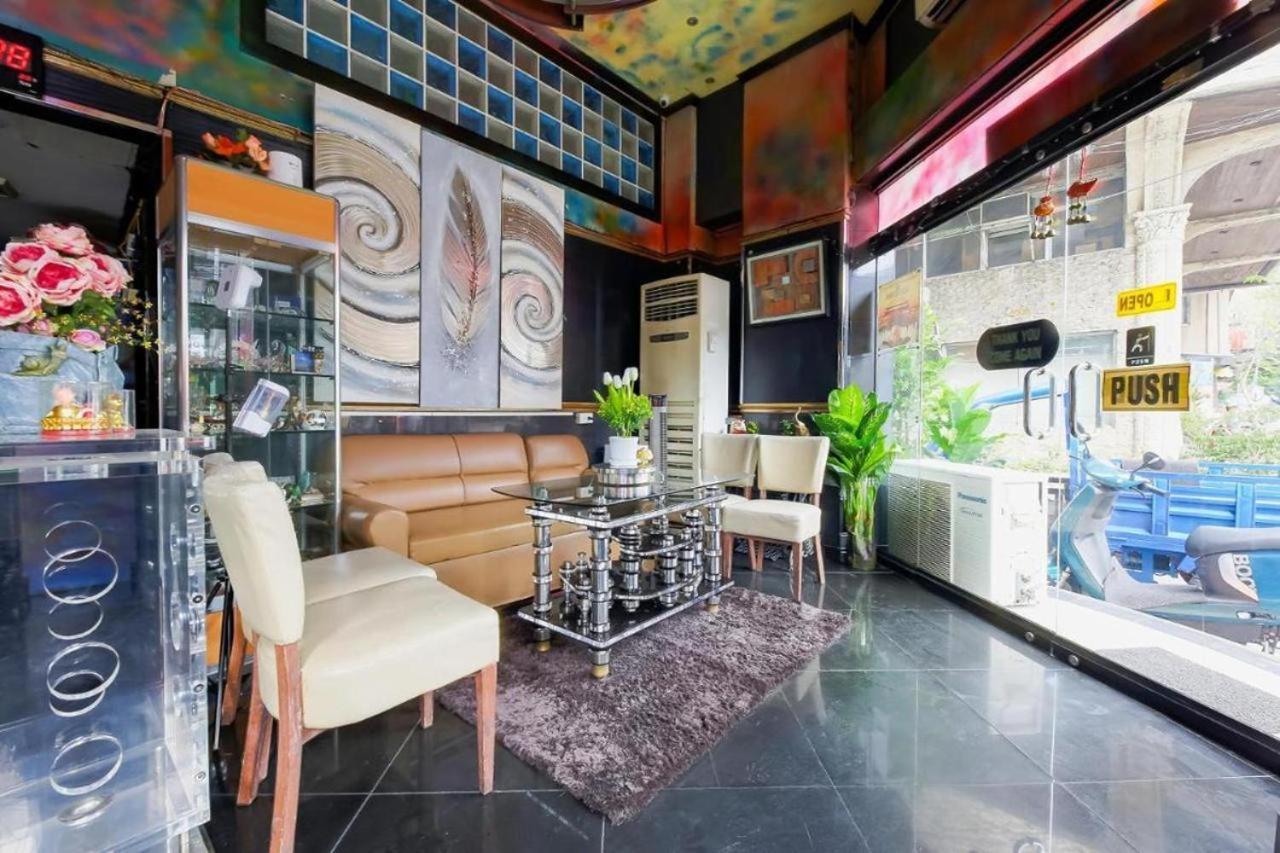 Hotel Reddoorz At Emperor Boutique Manila