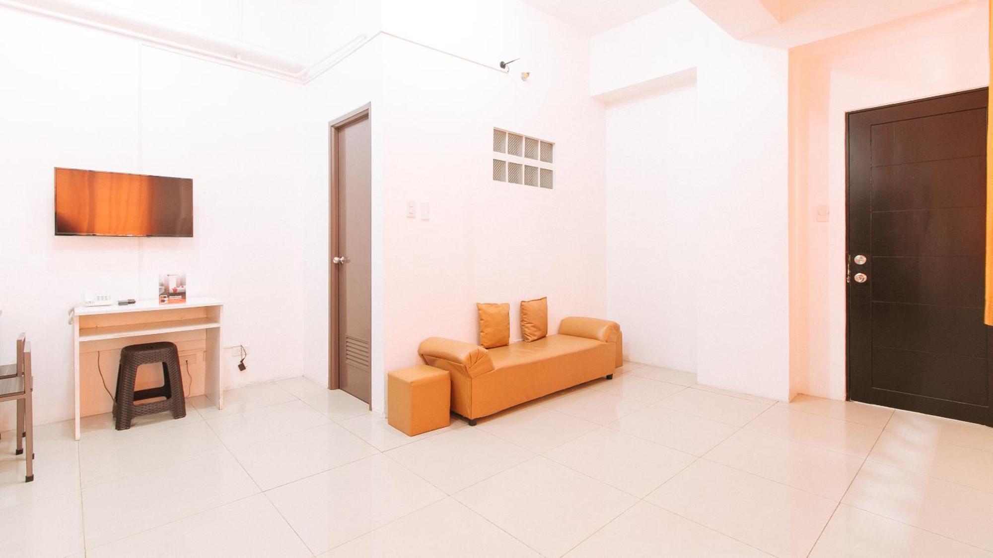 Reddoorz @ Jardin Lrt Tayuman Manila