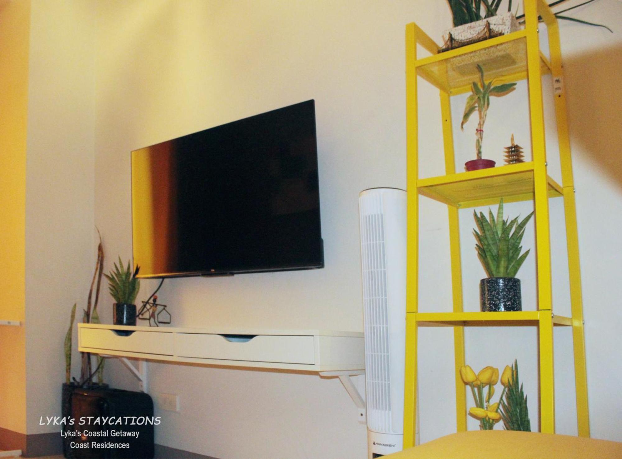 Lyka's Coastal Getaway Apartment Manila
