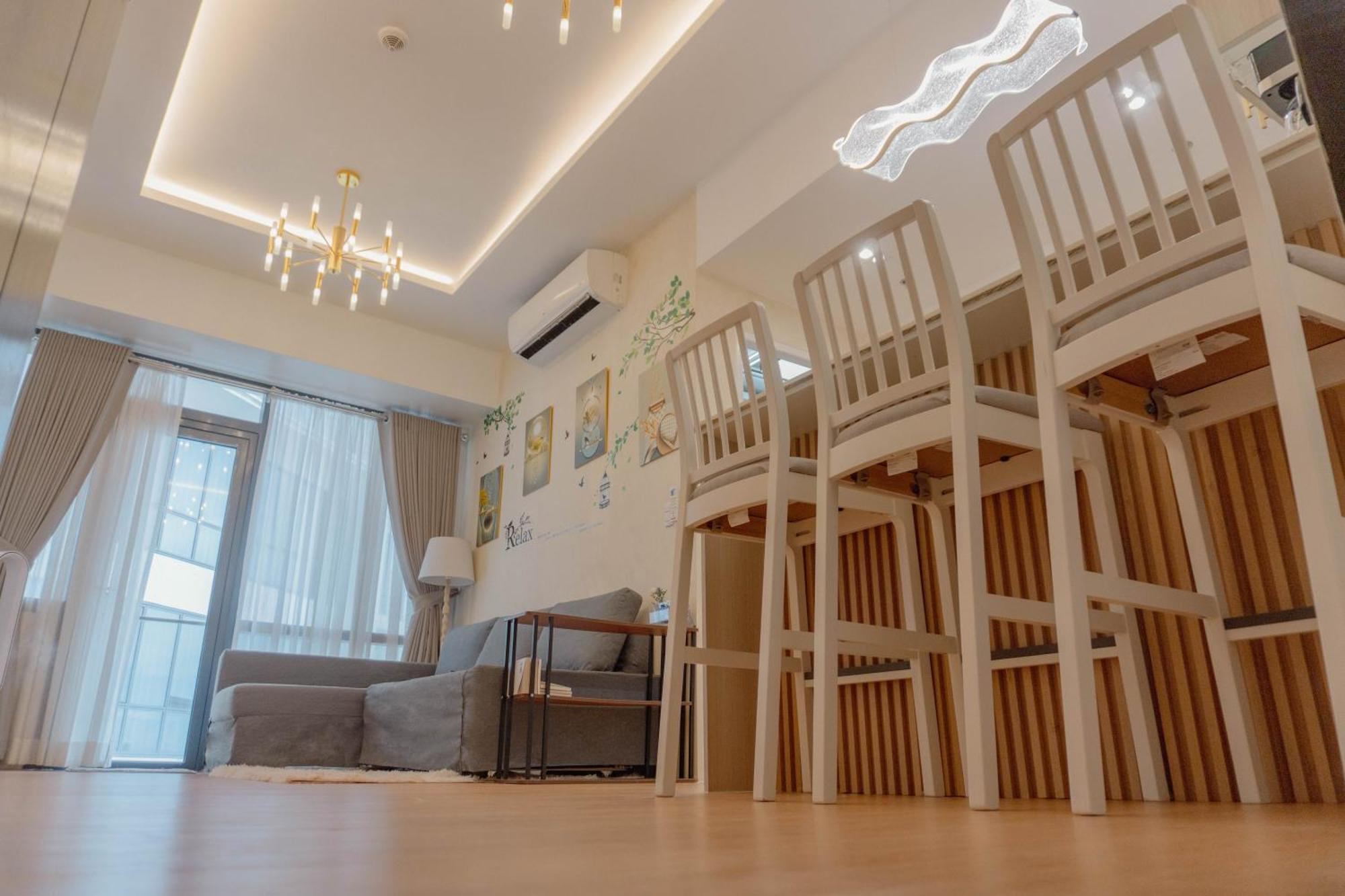 Modern Solace - The Florence 1br
