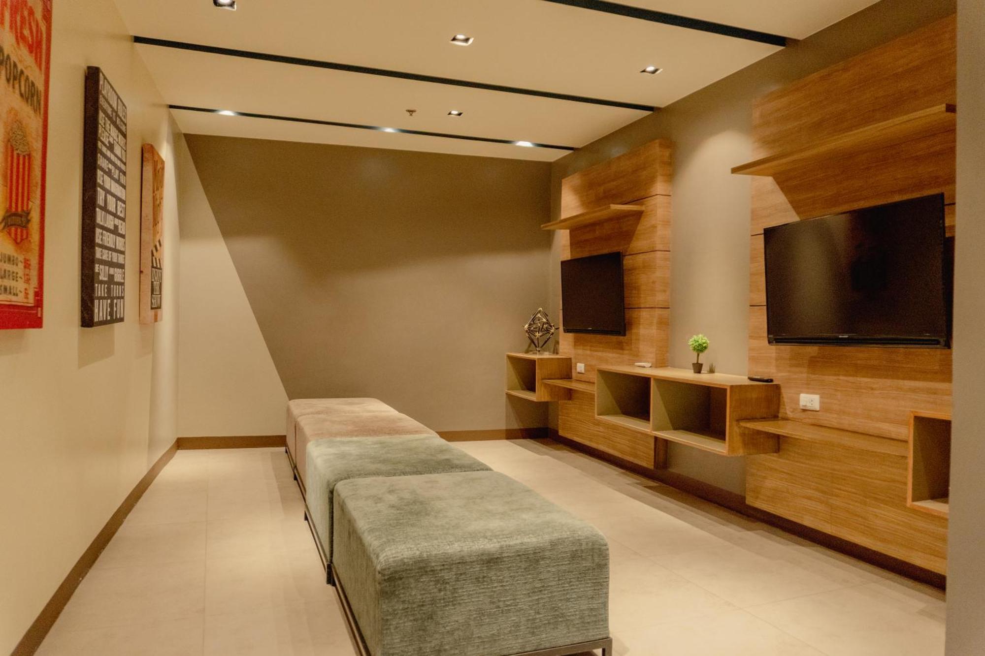 Modern Solace - The Florence 1br *
