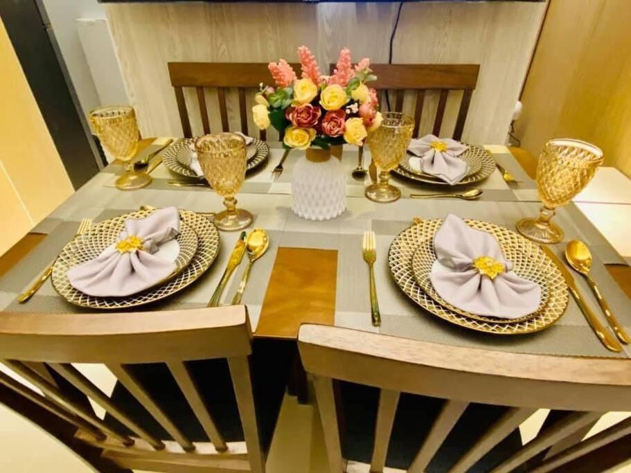 One Bedroom Unit Grass Residences Tower 5 Near Sm North Edsa Apartment Manila