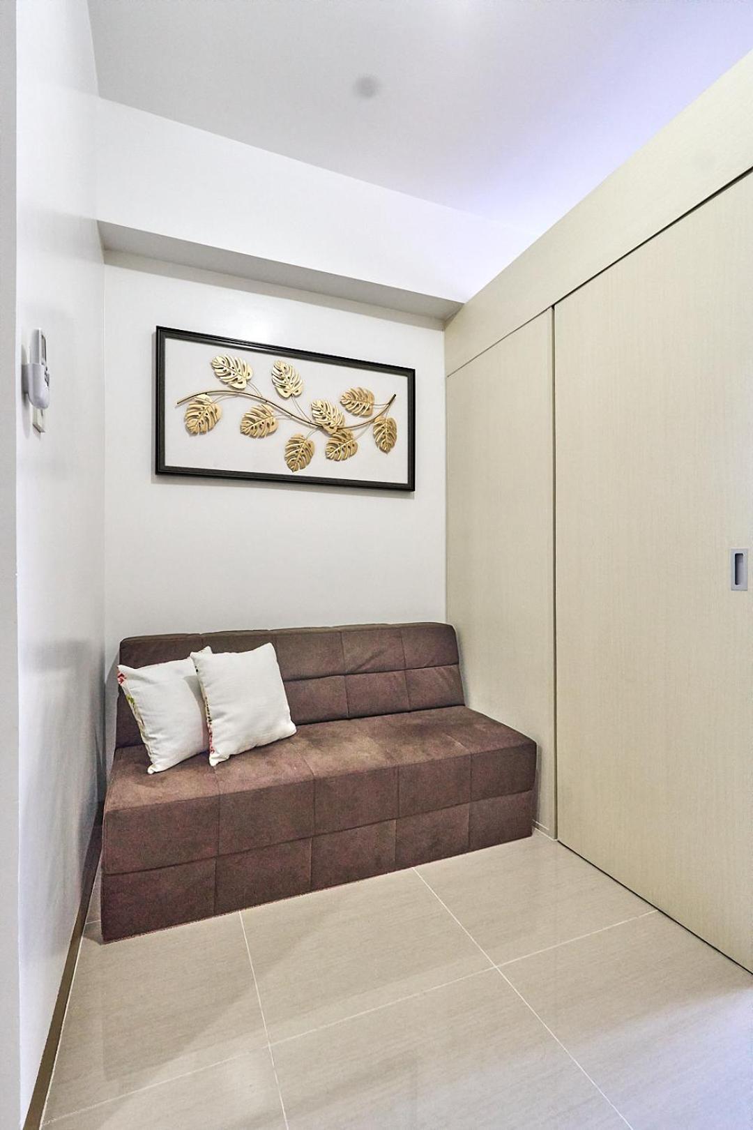 Serene Staycation Beside Sm Southmall Apartment *