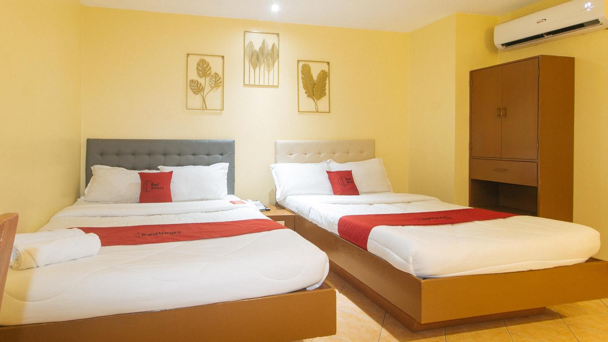 Reddoorz At Comfy Ermita Hotel Manila