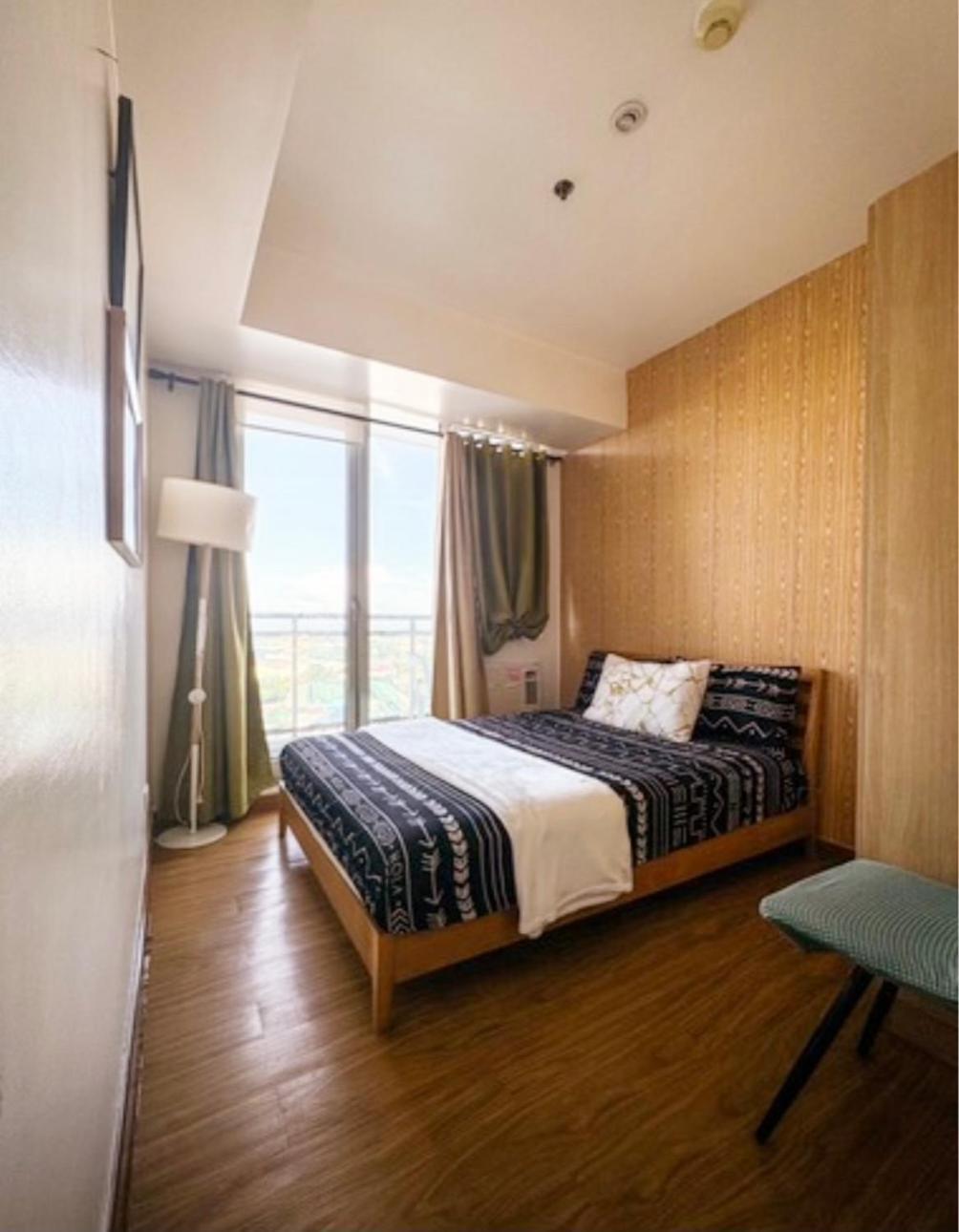Apartment 2 Bedroom With Balkony *